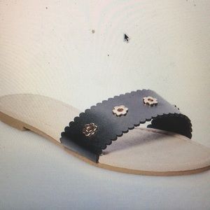 LC studded Sandles